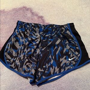 Girls Nike Dynamic Blue and Black Patterned Shorts